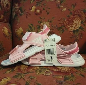 ADIDAS Altaswim Pink Salndals - youth size 2C NWT New in Box